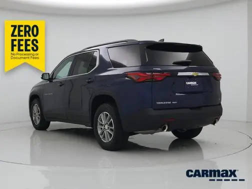 2023 Chevrolet Traverse LT Cloth AWD photo