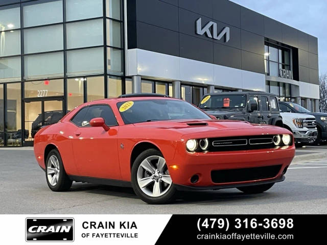 2023 Dodge Challenger SXT RWD photo