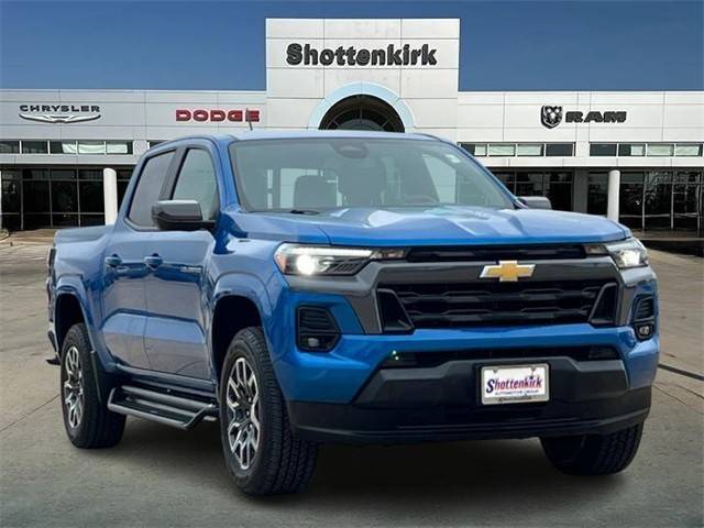 2023 Chevrolet Colorado 2WD LT RWD photo