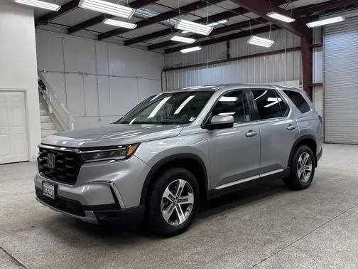 2023 Honda Pilot EX-L 8 Passenger FWD photo