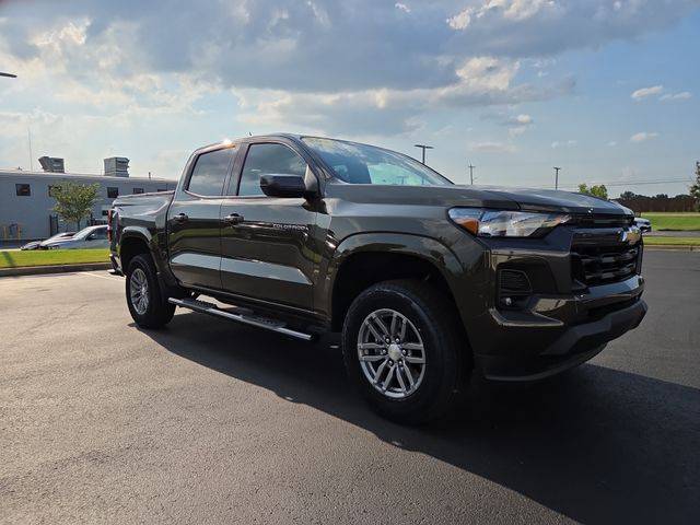 2023 Chevrolet Colorado 2WD LT RWD photo