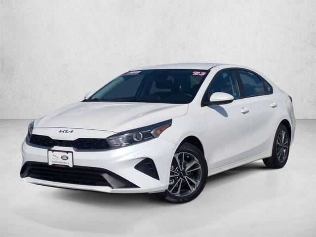 2023 Kia Forte LXS FWD photo