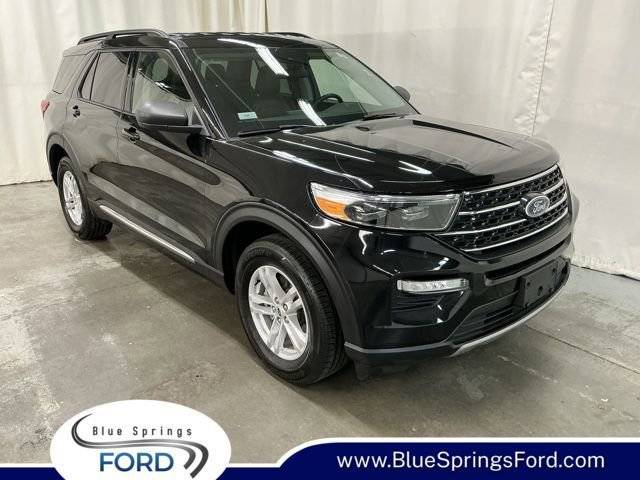 2023 Ford Explorer XLT 4WD photo
