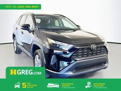 2022 Toyota RAV4 XLE FWD photo