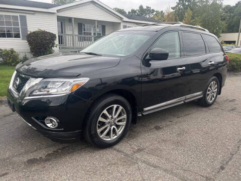 2015 Nissan Pathfinder Platinum 4WD photo