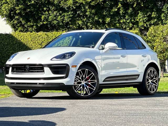 2023 Porsche Macan S AWD photo