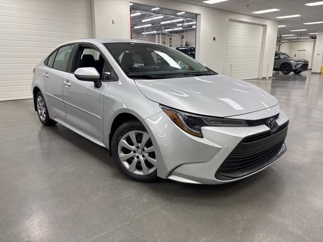 2023 Toyota Corolla LE FWD photo
