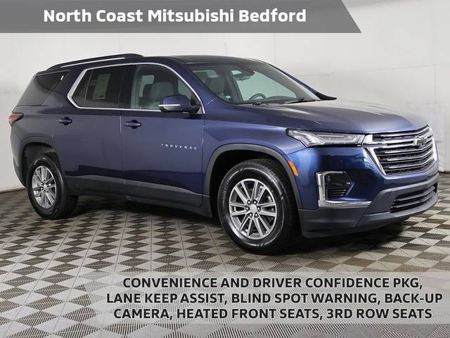 2023 Chevrolet Traverse LT Cloth FWD photo