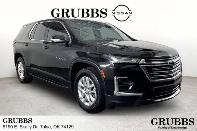 2023 Chevrolet Traverse LS FWD photo