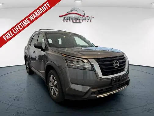 2023 Nissan Pathfinder SL FWD photo