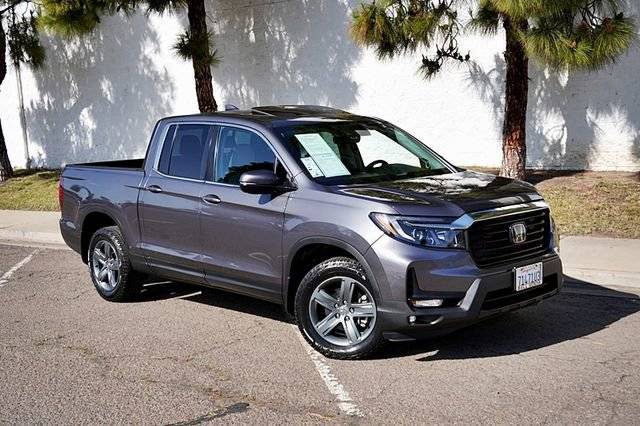 2023 Honda Ridgeline RTL AWD photo