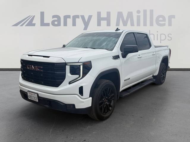 2023 GMC Sierra 1500 Elevation 4WD photo