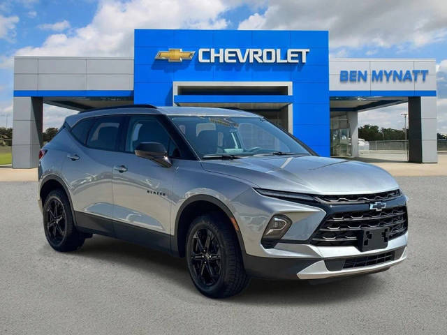 2023 Chevrolet Blazer LT FWD photo