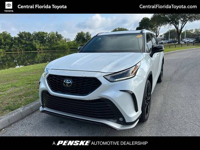 2023 Toyota Highlander XSE FWD photo