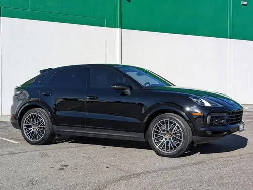 2023 Porsche Cayenne Coupe AWD photo