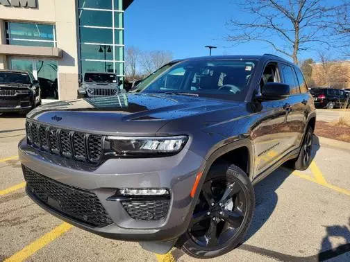 2023 Jeep Grand Cherokee Limited 4WD photo