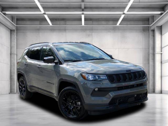 2023 Jeep Compass Altitude 4WD photo