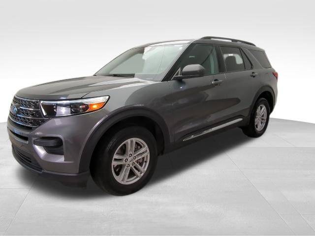 2023 Ford Explorer XLT 4WD photo