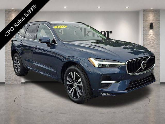 2023 Volvo XC60 Core AWD photo