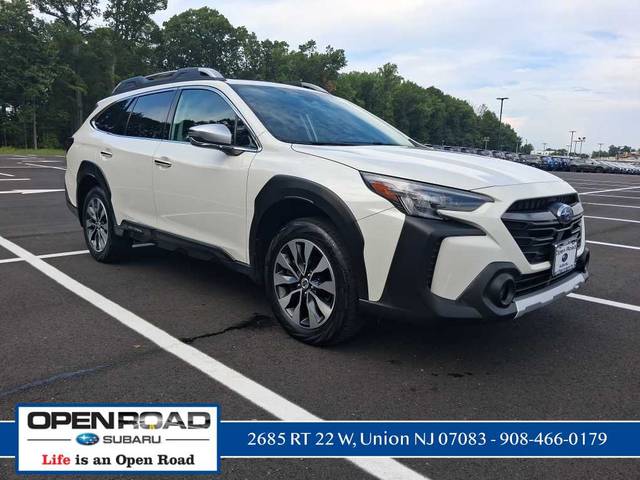 2023 Subaru Outback Touring AWD photo