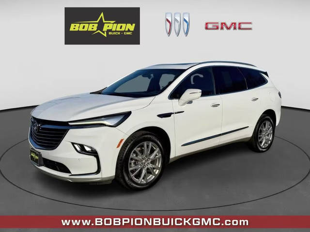 2023 Buick Enclave Essence AWD photo