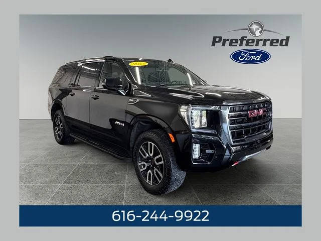 2023 GMC Yukon XL AT4 4WD photo