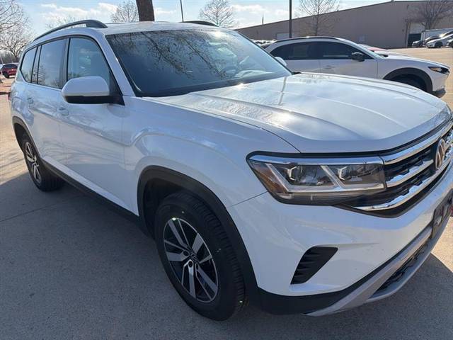 2023 Volkswagen Atlas 2.0T SE FWD photo