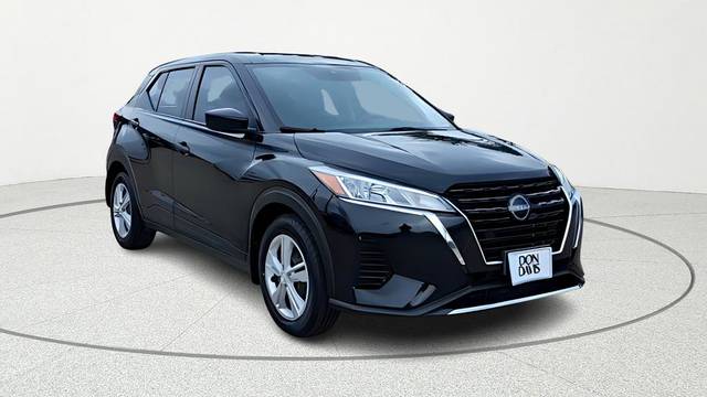 2023 Nissan Kicks S FWD photo