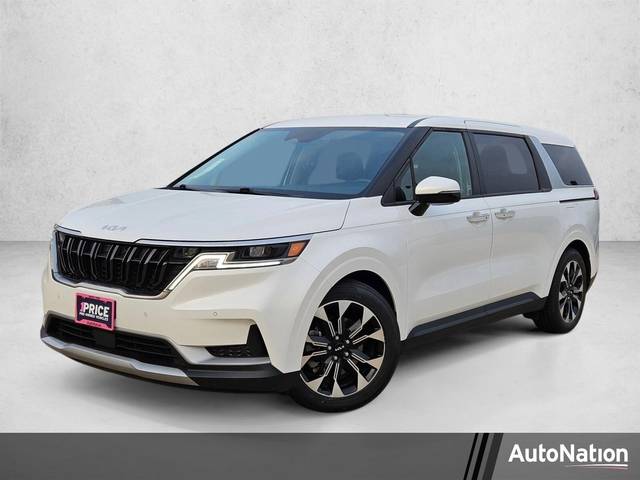 2023 Kia Carnival EX FWD photo