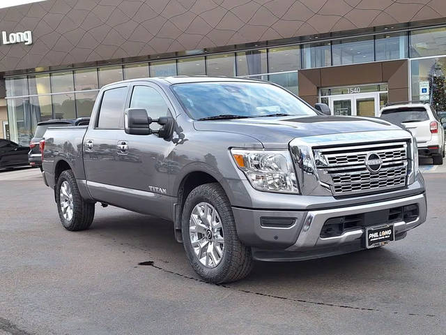 2023 Nissan Titan SV 4WD photo