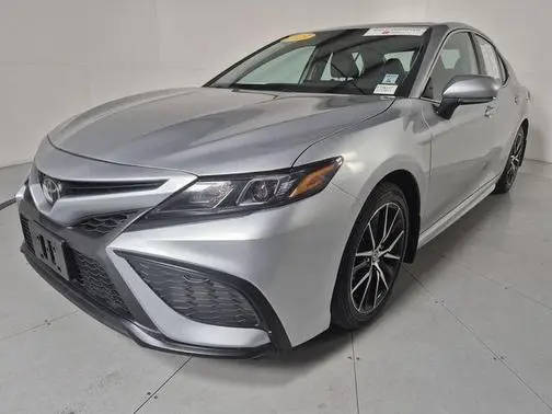2023 Toyota Camry SE AWD photo