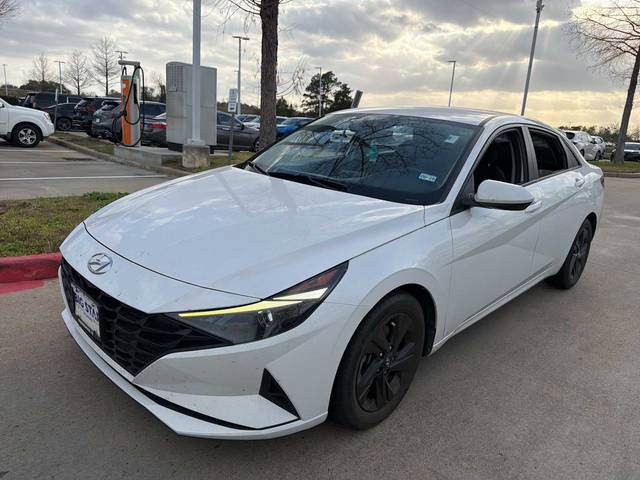 2021 Hyundai Elantra SEL FWD photo