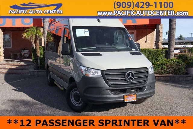2021 Mercedes-Benz Sprinter  RWD photo