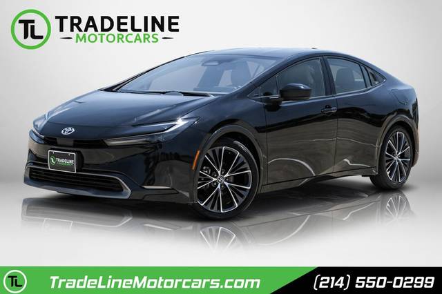 2023 Toyota Prius XLE FWD photo