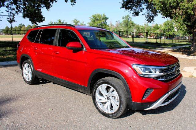 2023 Volkswagen Atlas 3.6L V6 SE w/Technology AWD photo