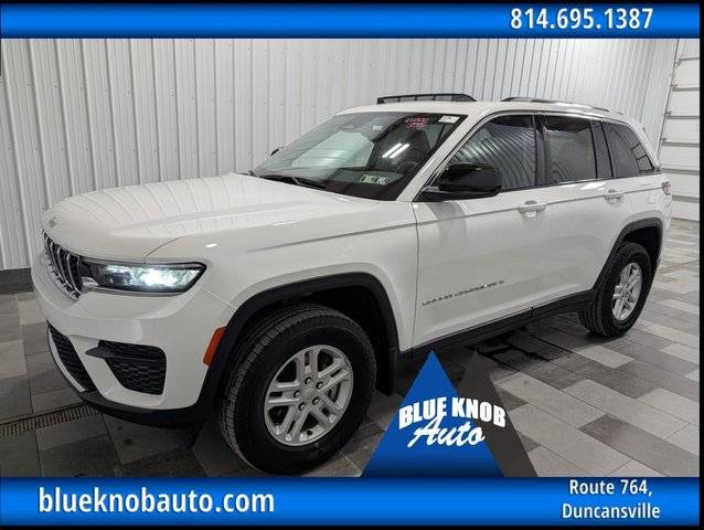 2023 Jeep Grand Cherokee Laredo 4WD photo