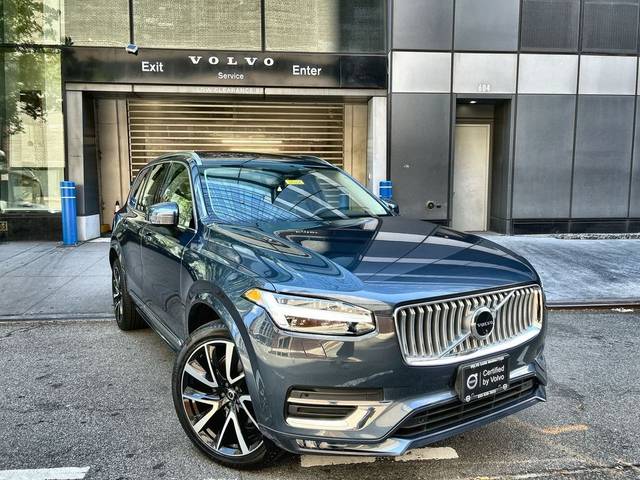 2023 Volvo XC90 Plus AWD photo