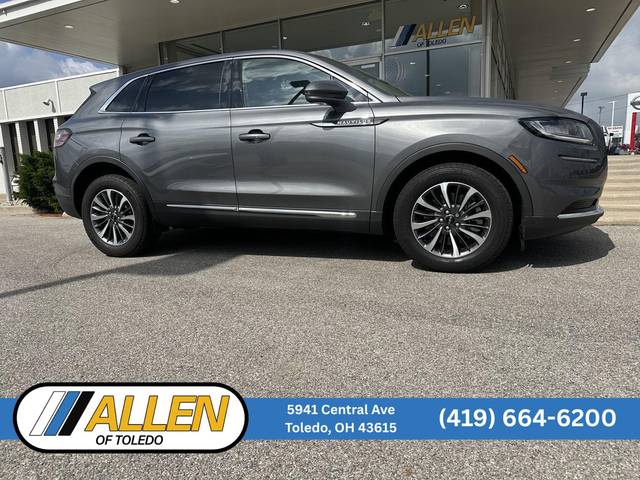 2023 Lincoln Nautilus Reserve AWD photo