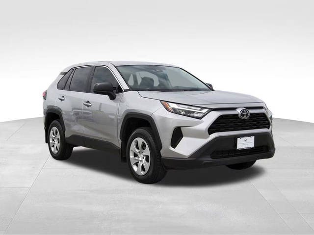 2023 Toyota RAV4 LE FWD photo