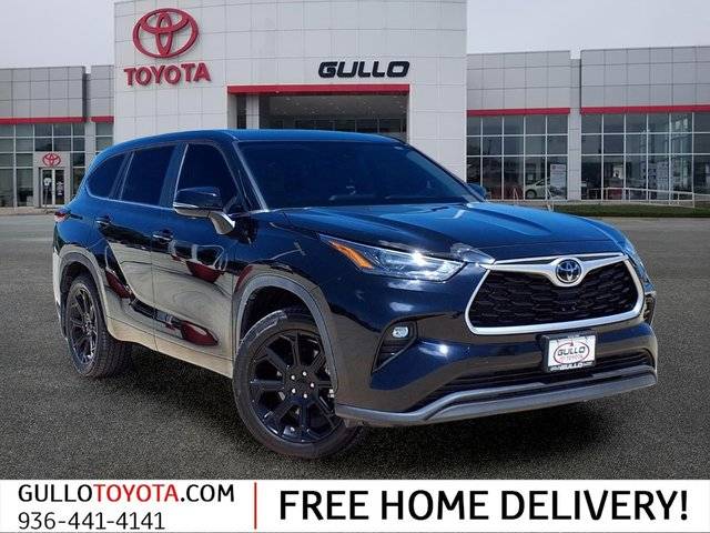 2023 Toyota Highlander LE FWD photo