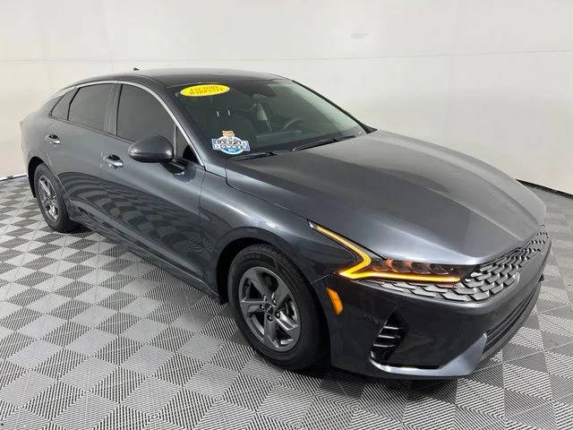 2023 Kia K5 LXS FWD photo