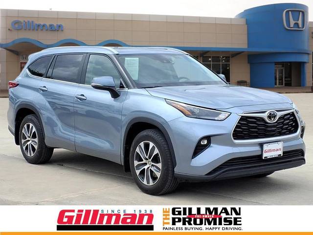 2023 Toyota Highlander XLE FWD photo