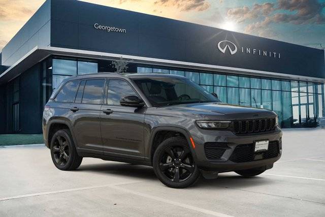 2023 Jeep Grand Cherokee Altitude 4WD photo