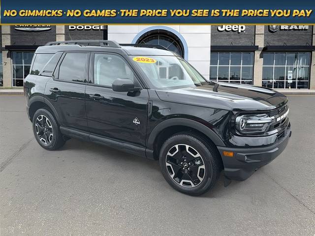 2023 Ford Bronco Sport Outer Banks 4WD photo