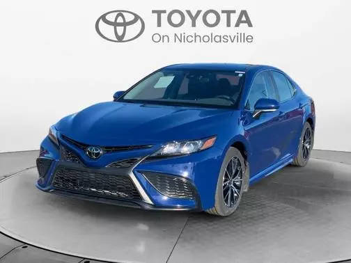 2023 Toyota Camry SE AWD photo