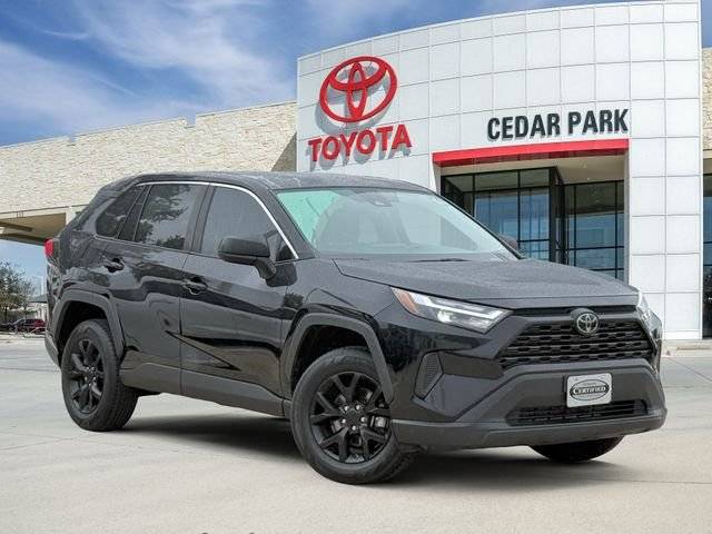 2023 Toyota RAV4 LE FWD photo