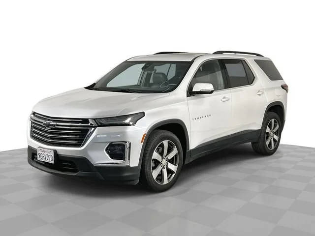 2023 Chevrolet Traverse LT Leather FWD photo