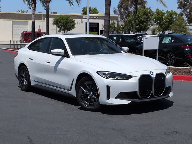 2023 BMW i4 eDrive35 RWD photo