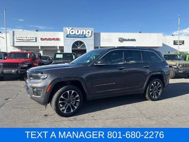 2023 Jeep Grand Cherokee Overland 4WD photo