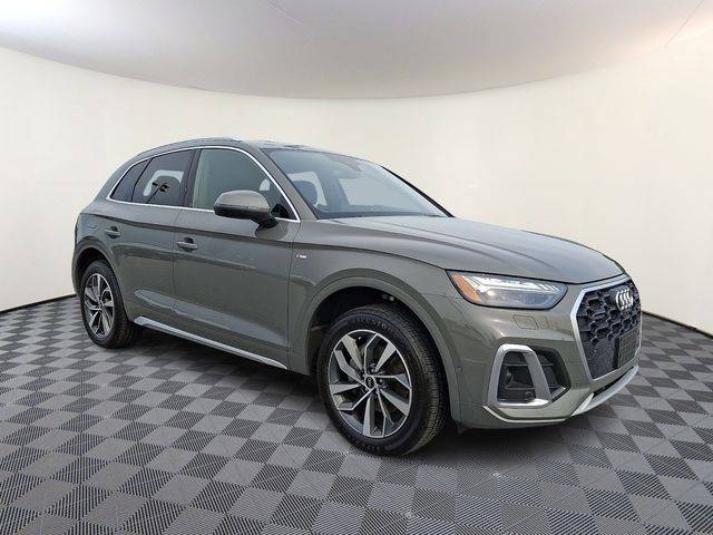 2023 Audi Q5 S line Prestige AWD photo